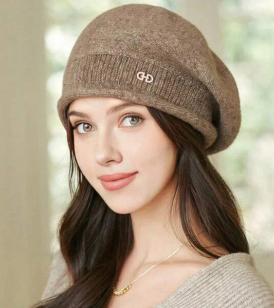 Emeline ♡ L’élégance classique du béret parisien