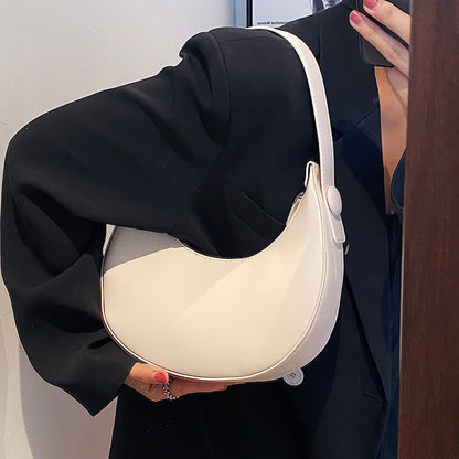 Victoire ♡ Sac à bandoulière demi-lune